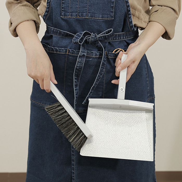 Reszta（レシュタ） ブラシ ちりとり セット マグネット付き