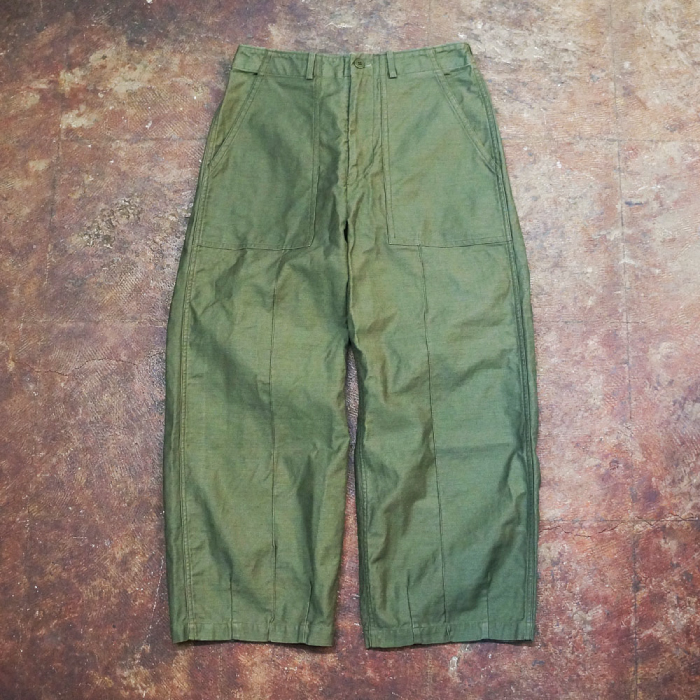 CATTA（カッタ） BAKER PANTS-BACK SATIN(OLIVE) ベイカー