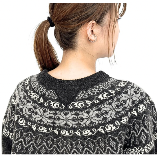 White Mountaineering (ホワイトマウンテニアリング) ROUND YORK FAIR ISLE SWEATER BLACK