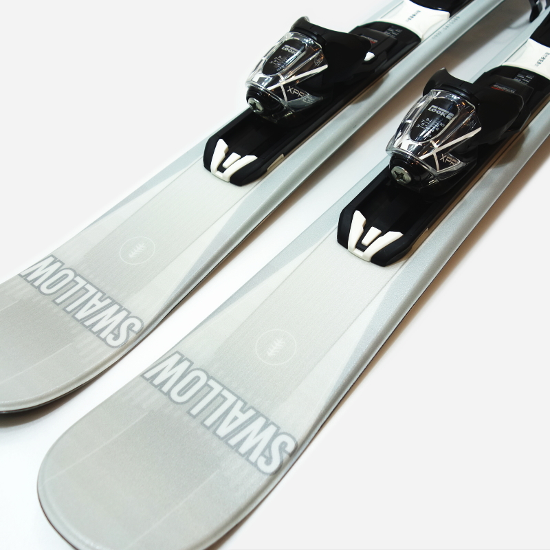 [99cm/90mm幅]SWALLOW OREO 99+XPRESS 10 WHITE カラー:WHITE ビンディングセット ショートスキー  ファンスキー スキーボード