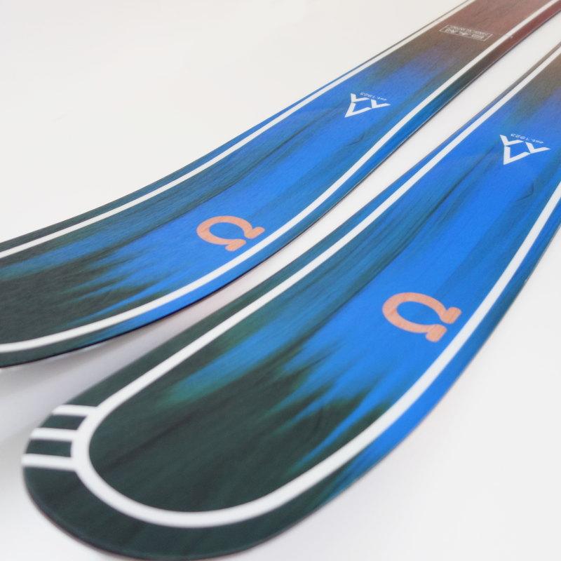 【早期予約商品】BLUEMORIS Ω+ATTACK 11 GW[141cm/センター幅126mm幅] オメガ 25モデル ビンディングセット ショートスキー ファンスキー スキーボード｜off-1｜02