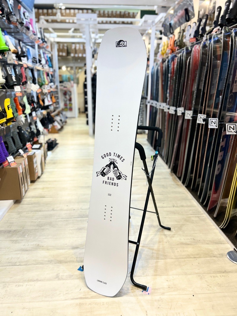 ラスト1点】メンズ スノーボード 板 型落ち LURKING CLASS GOOD TIME