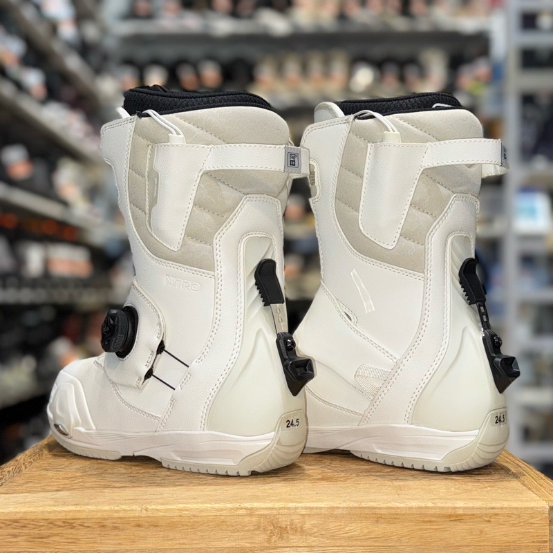 レディース バインディング ブーツ 2点セット アウトレット 25-26 NITRO STEP ON+OUTLET 24.5cm NITRO CAVE TLS カラー:WHITE ナイトロ スノーボード |  | 04