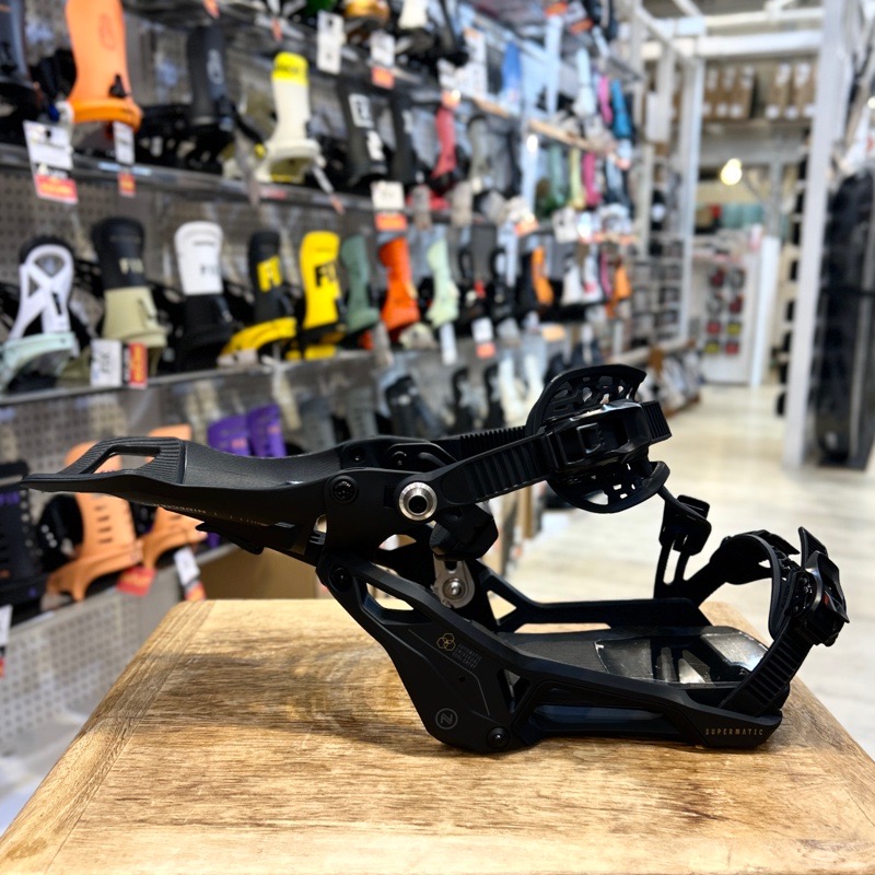 24-25モデルNIDECKER SUPERMATIC Lサイズ NIDECKER 『 SUPERMATIC 』 24-25 ナイデッカー バインディング