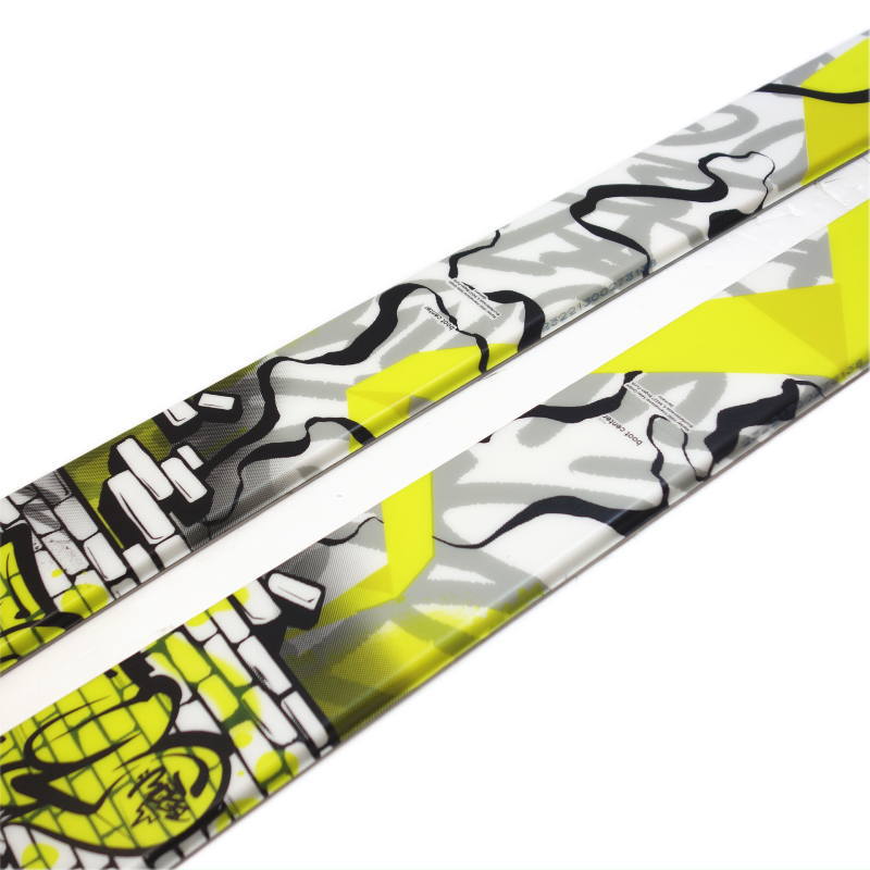 VOLKL（フォルクル） [センター幅78mm 138cm]VOLKL REVOLT JUNIOR