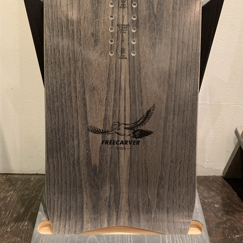 ウルトラ！ 23-24 JONES MS FREECARVER 9000S 152cm ジョーンズ フリーカーバー 日本正規品 メンズ スノーボード 板単体 キャンバー 【UOI1286822036】(47045円)