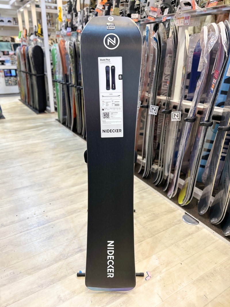 メンズ スノーボード 板 日本正規品162cm NIDECKER BLADE PLUS WIDE