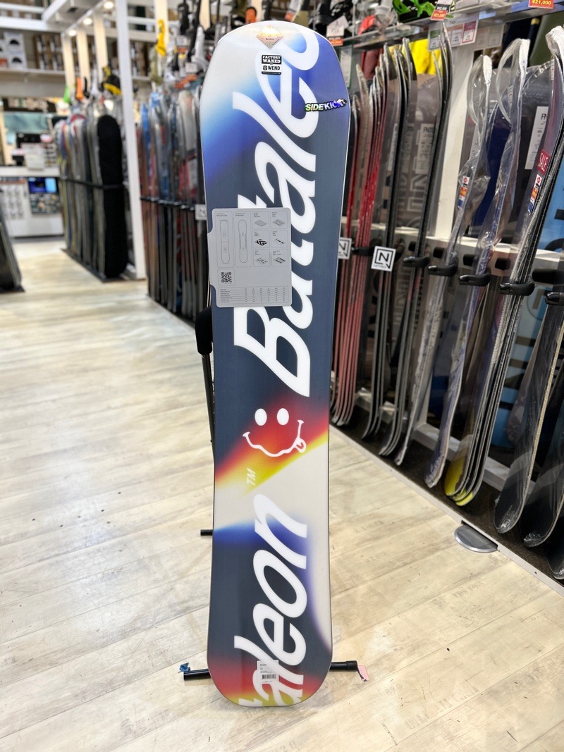 即納】メンズ スノーボード 板 157cm Bataleon FUNKINK バタレオン