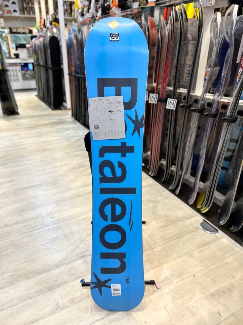 即納】メンズ スノーボード 板 152cm BATALEON CHASER JAPAN LTD バタ