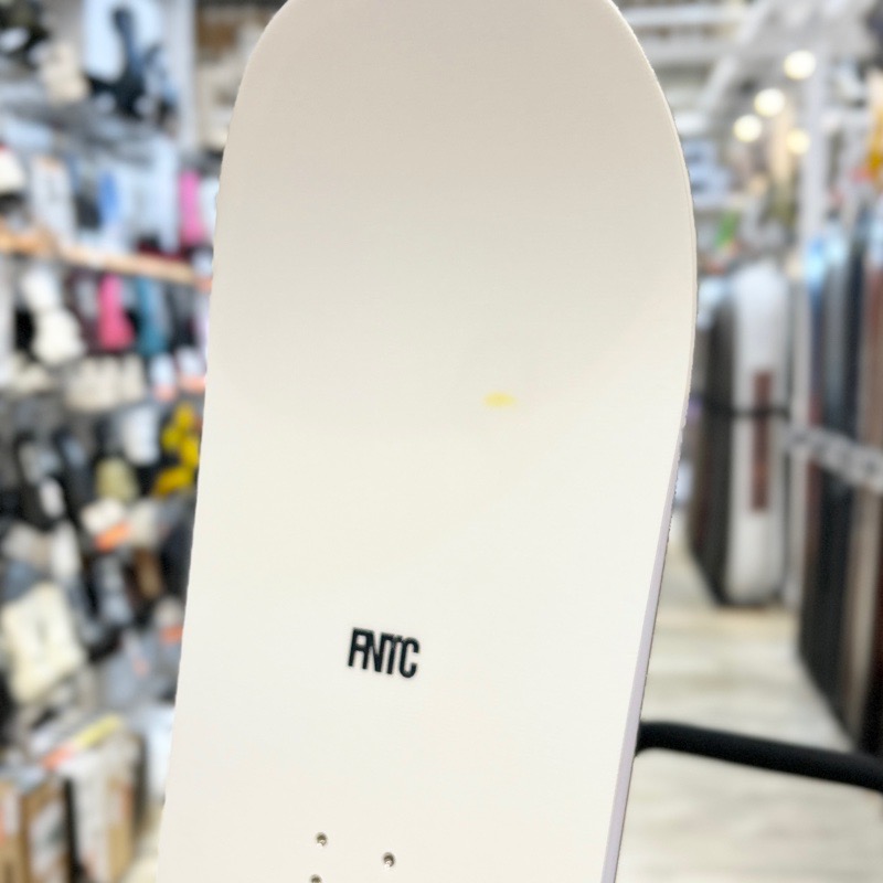50％OFF 【即納】 メンズ スノーボード 板 型落ち FNTC TNT C