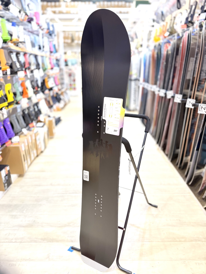 ラスト1点】メンズ スノーボード 板 型落ち Bataleon Beyond Medals