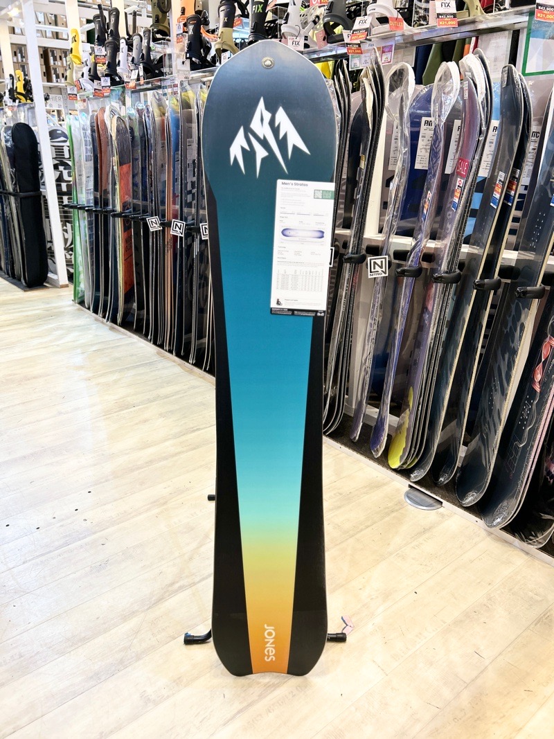 即納】 メンズ スノーボード 板 159cm JONES M's Stratos ジョーンズ