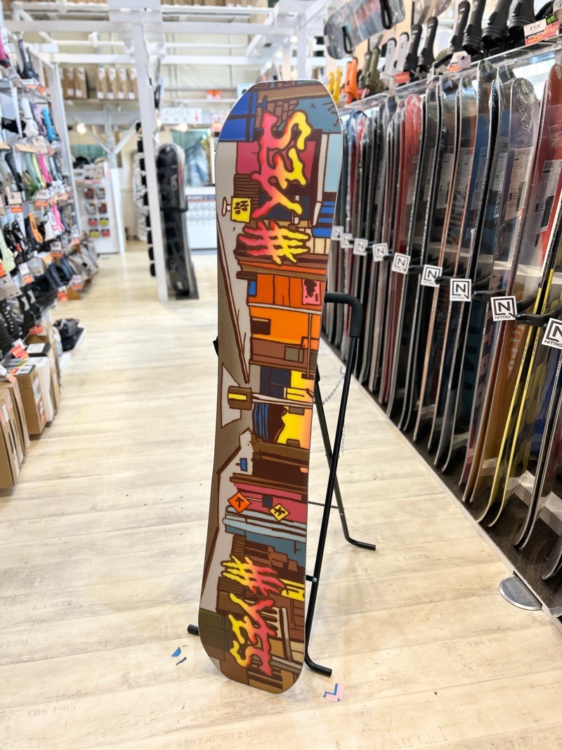 ラスト1点】メンズ スノーボード 板 型落ち YES JACKPOT 156cm 24-25