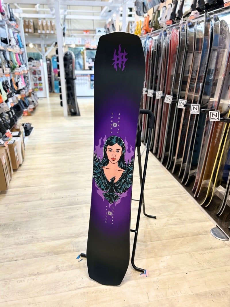 ラスト1点】メンズ スノーボード 板 型落ち YES EIKI 148cm 24-25