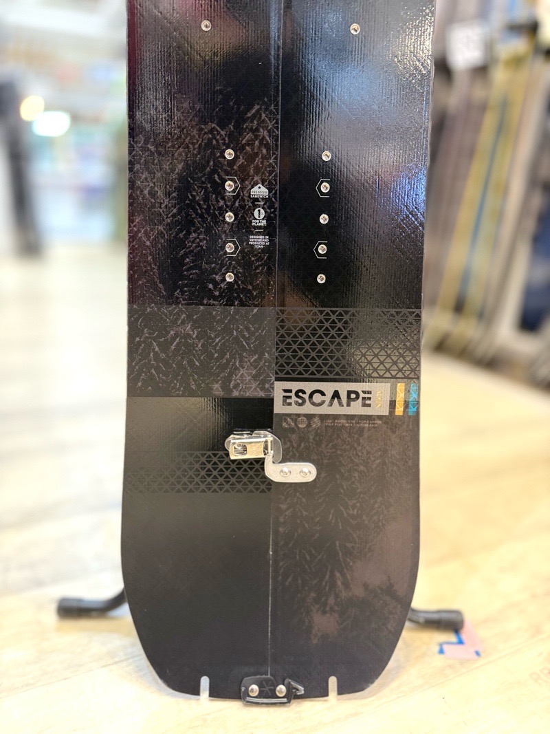 Nidecker スノーボード板 ESCAPE 156 Nidecker Escape Snowboard 2026 | evo