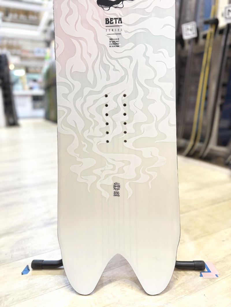 ナイデッカー　ベータ　165　パウダーボード ナイデッカー ベータ 165 パウダーボード 楽天市場】25-26 NIDECKER