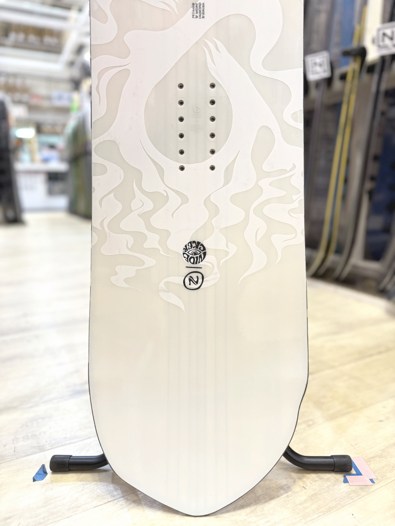 NIDECKER スノーボード、板（スノーボードタイプ：パーク