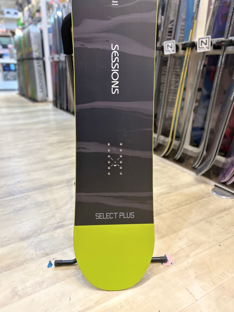 【極美品 超軽量】SESSIONS SELECT 151 スノーボード ラスト1点】メンズ スノーボード 板 型落ち SESSIONS SELECT PLUS
