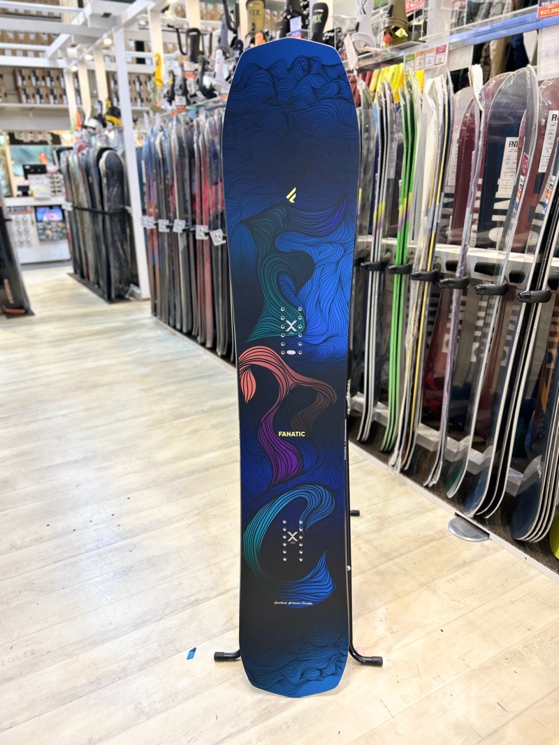 FANATIC スノーボード、板（スノーボードタイプ：パウダー