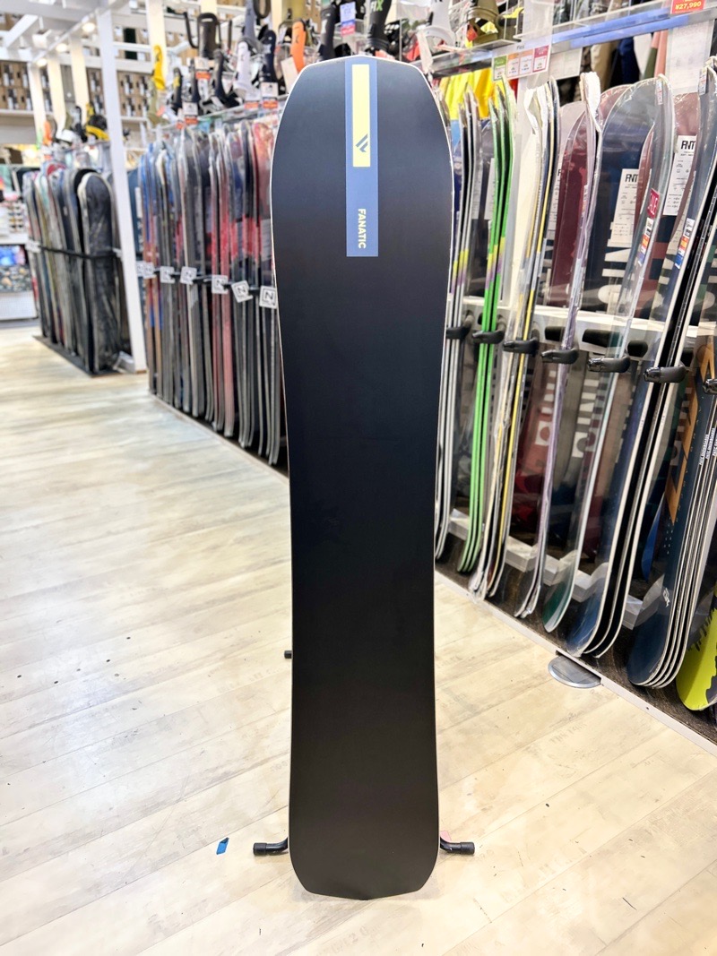 即納】メンズ スノーボード 板 型落ち 旧モデル 160cm FANATIC FTC