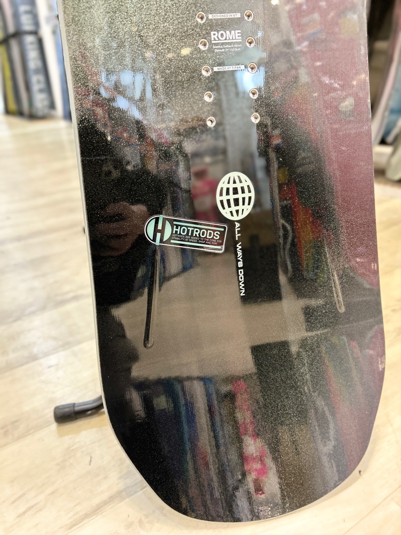 即納】メンズ スノーボード 板 型落ち 旧モデル 152cm ROME RAVINE PRO