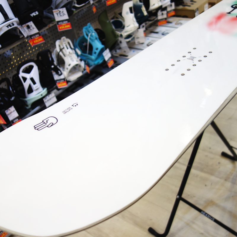 スノーボード 板 型落ち 25-26 BATALEON Evil Twin 154cm バタレオン