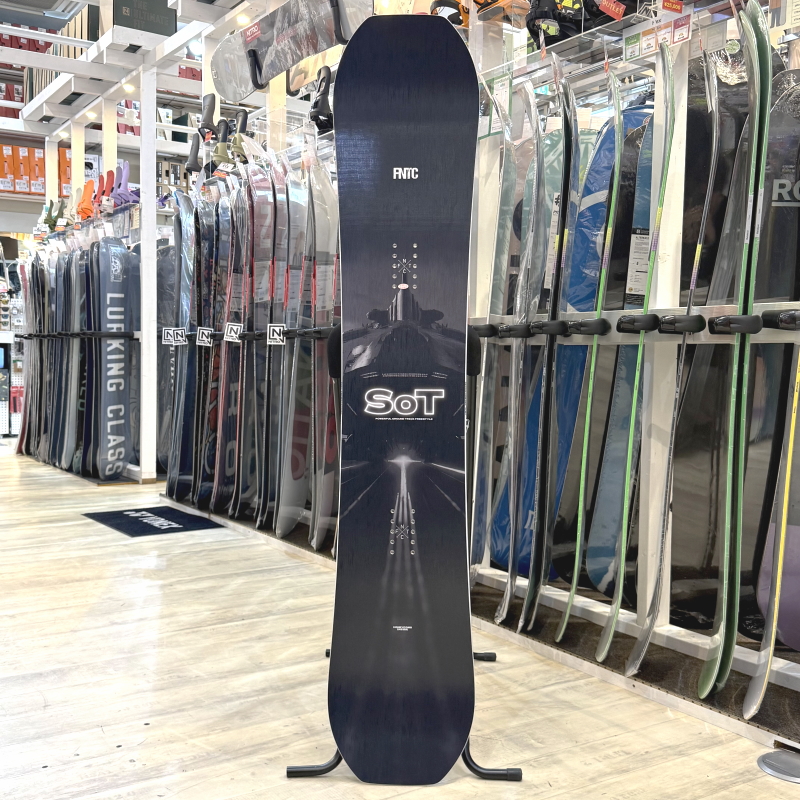 即納】メンズ スノーボード 板 型落ち 150cm FNTC SoT エフエヌティー