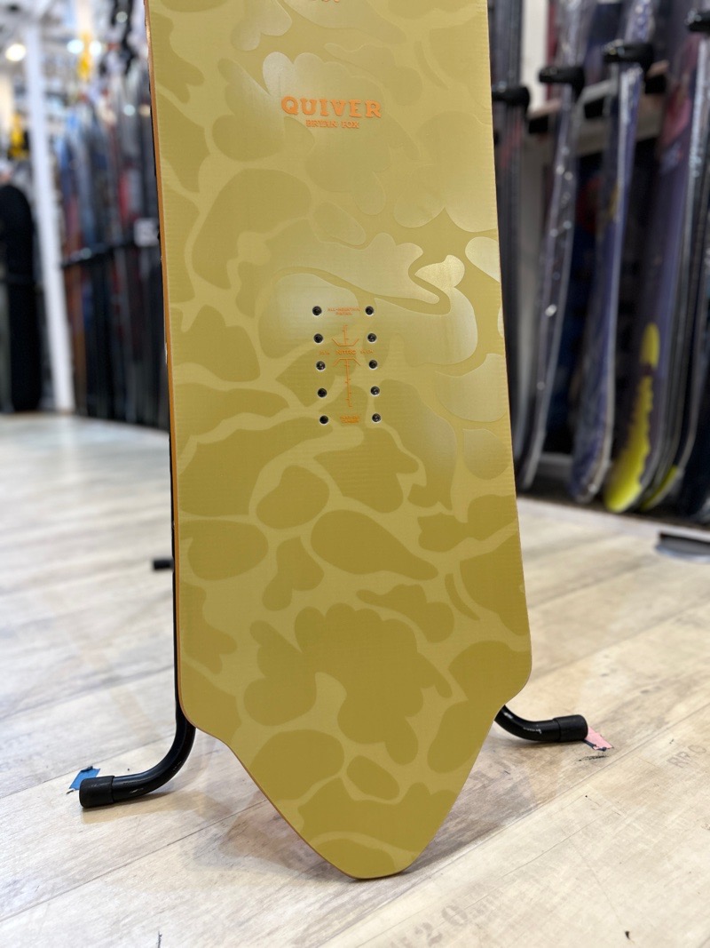 即納】メンズ スノーボード 板 157wcm NITRO POW ナイトロ パウ 25-26