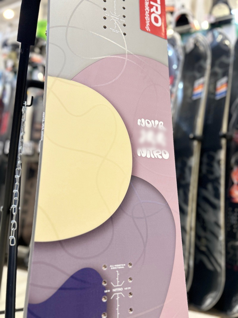 即納】レディース スノーボード 板 144cm NITRO NOVA ナイトロ ノヴァ