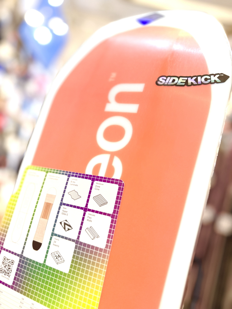 ラスト1点】レディース スノーボード 板 型落ち Bataleon Feelbetter