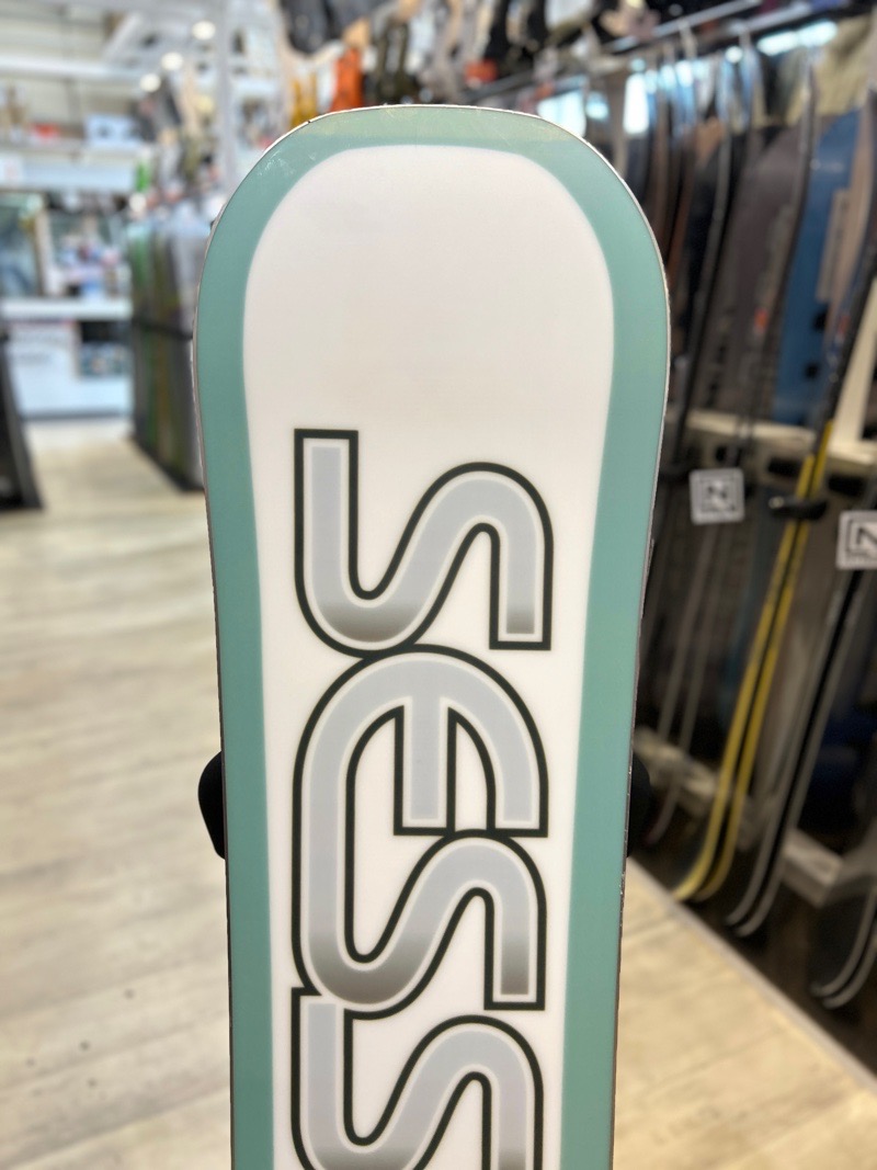 スノーボード板 型落ち ダブルキャンバーのおすすめ人気商品一覧