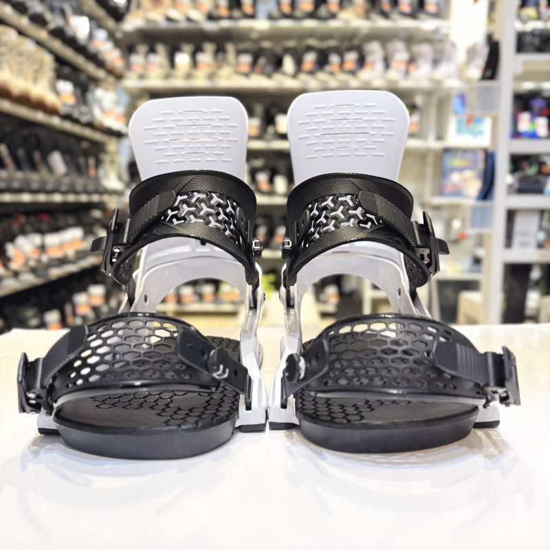 24-25 YES. IPO カラー:WHITE Ｍサイズイェス メンズ スノーボード バインディング 日本正規品 |  | 02