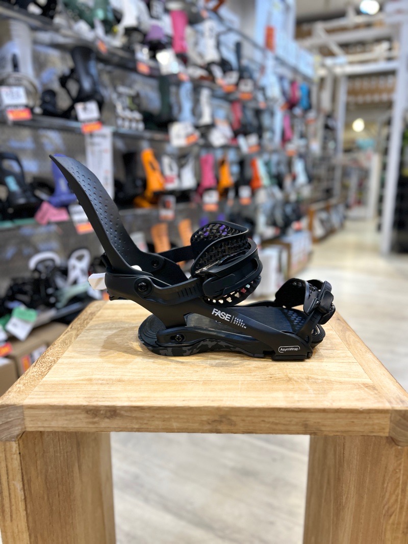 25-26 BATALEON BLASTER PRO AW FASE×TORNADO カラー:BLACK MLサイズ