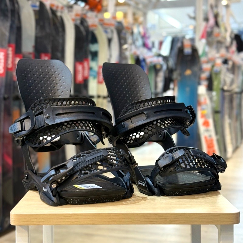 Bataleon BLASTER AW FASE ブラック　ML 25-26 BATALEON BLASTER AW FASE カラー:BLACK MLサイズ バタレオン