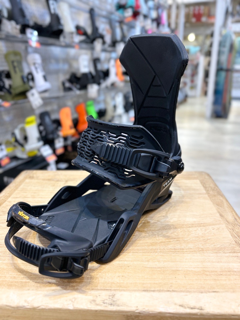 25-26 NITRO TEAM カラー:Ultra Black Lサイズ ナイトロ メンズ