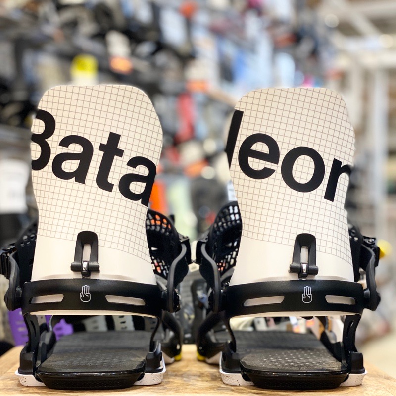 ラスト1点】 24-25 BATALEON Blaster AW カラー:Team White LXLサイズ