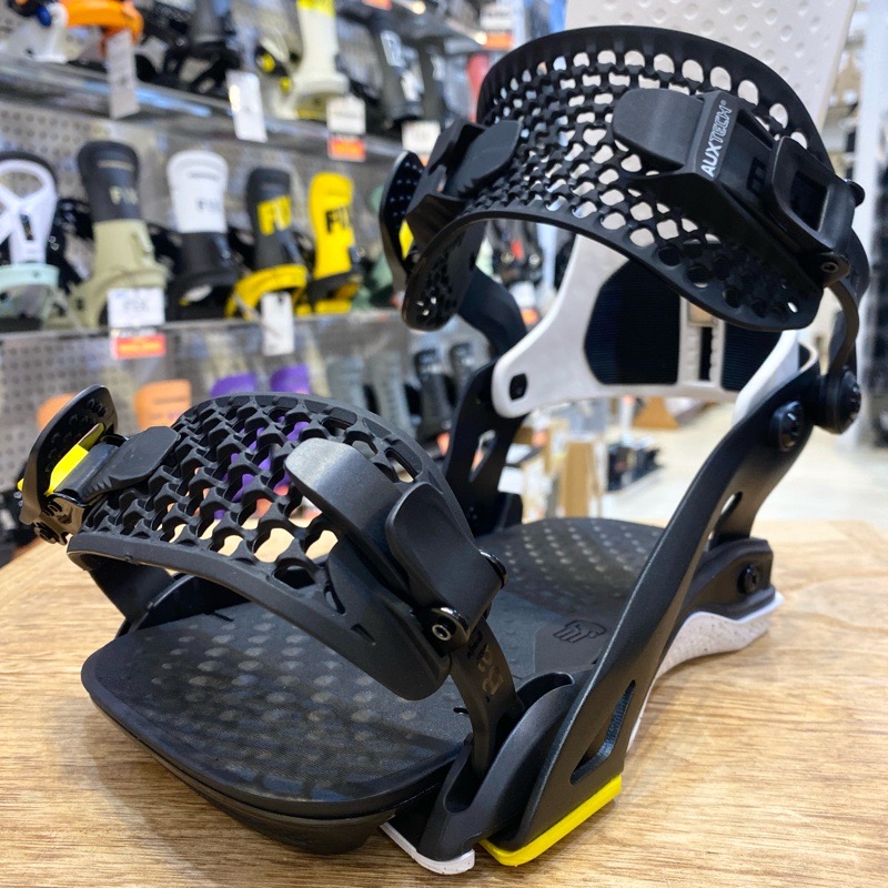 ラスト1点】 24-25 BATALEON Blaster AW カラー:Team White LXLサイズ