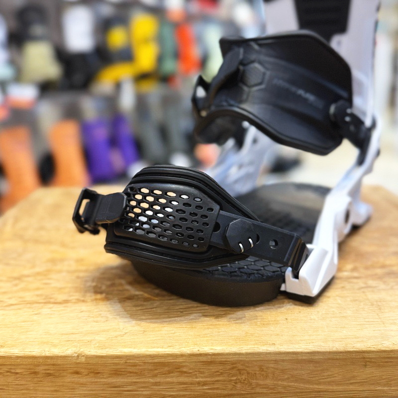 YES AIR MASTER Mサイズ 楽天市場】送料無料 YES イエス バインディング AIRMASTER エア