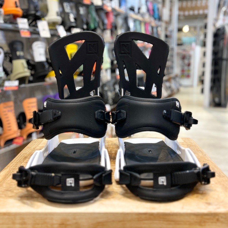 24-25 NITRO STAXX カラー:WHITE Mサイズ ナイトロ メンズ