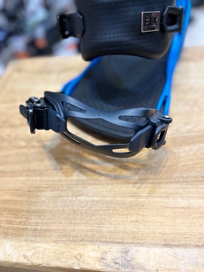 ラスト1点】 24-25 FIX TRUCE カラー:BLUE Mサイズ フィックス メンズ