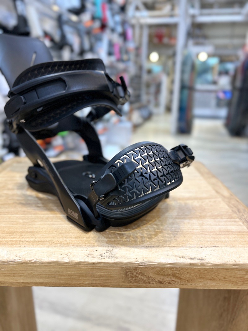 早期予約商品】 26-27 ROME KATANA AW FASE カラー:BLACK MLサイズ