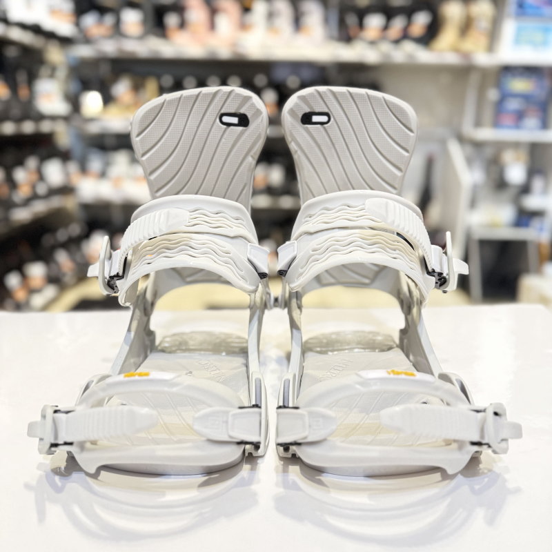 24-25 NITRO IVY カラー:OFF-WHITE Sサイズ ナイトロ レディース