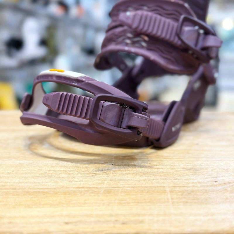25-26 NITRO FATE カラー:Plum S/Mサイズ  ナイトロ レディース スノーボード バインディング 日本正規品 |  | 04