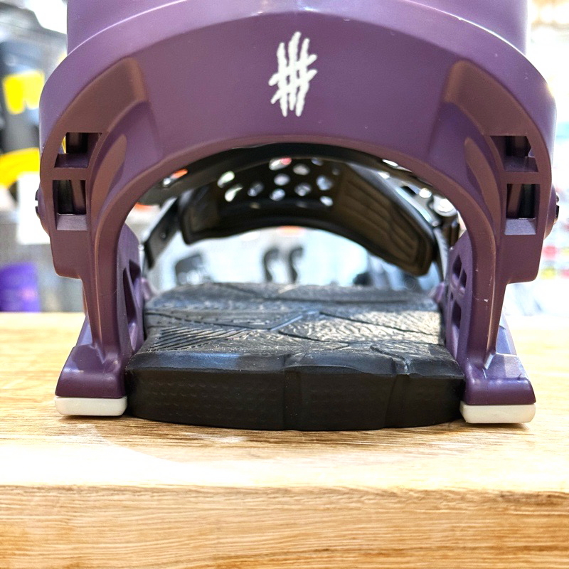 BURTON スノーボードビンディング 紫 Burton スノーボードビンディング 紫