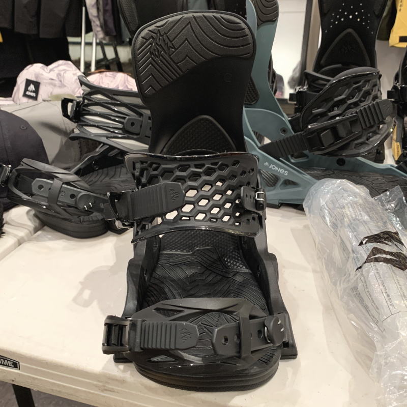 23-24 JONES YOUTH ASTEROID カラー:ECL BLK Sサイズ ジョーンズ ジュニア スノーボード バインディング日本正規品 | JONES SNOWBOARDS | 04