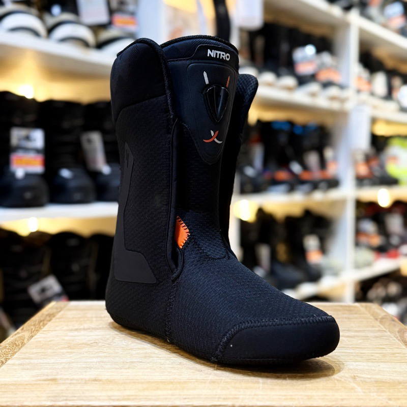 25-26 NITRO VENTURE BOA カラー:Black 28cm ナイトロ ベンチャー