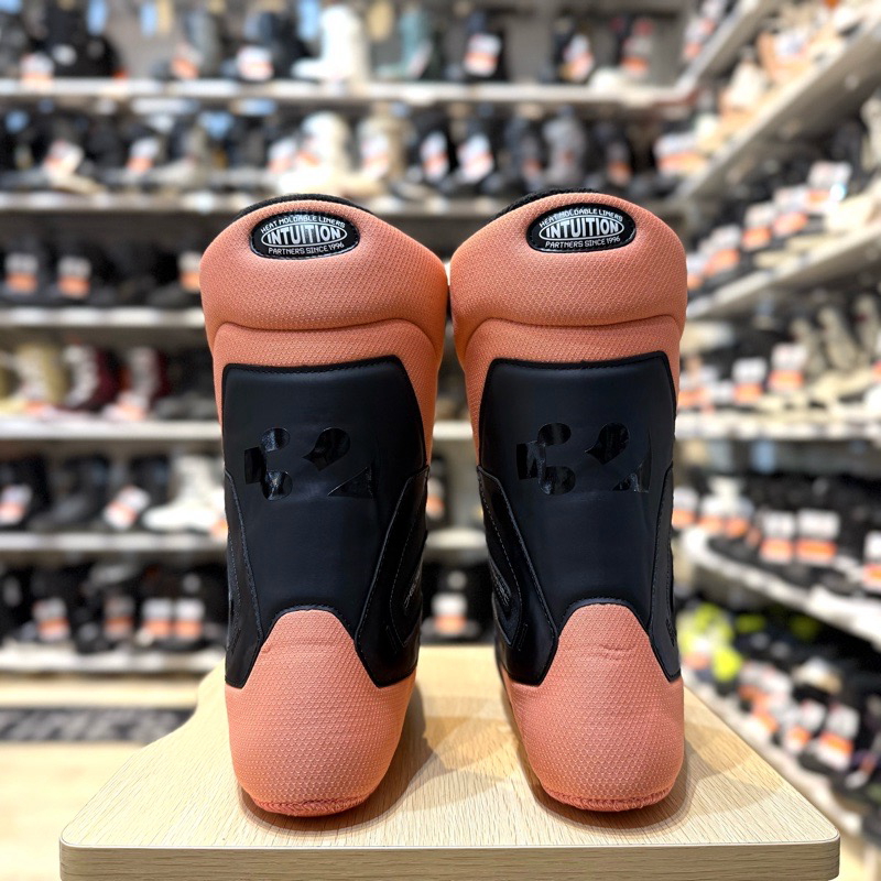 thirtytwo lashed サーティーツー ラッシュド bsrabbit thirtytwo 24-25 THIRTYTWO/サーティーツー LASHED x VOLCOM