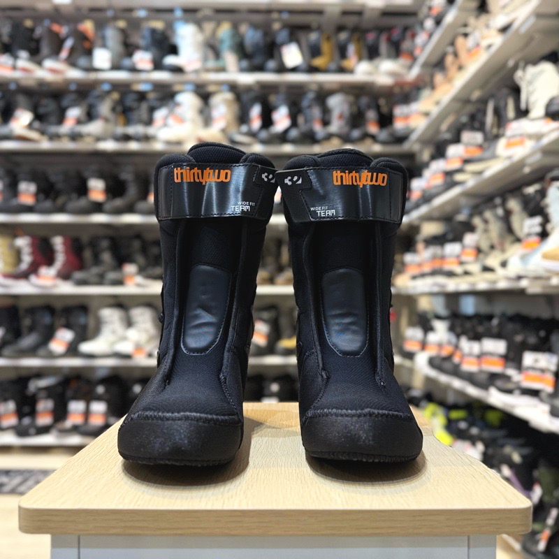 OUTLET】24-25 THIRTYTWO LASHED DOUBLE BOA WIDE BLACK GREY