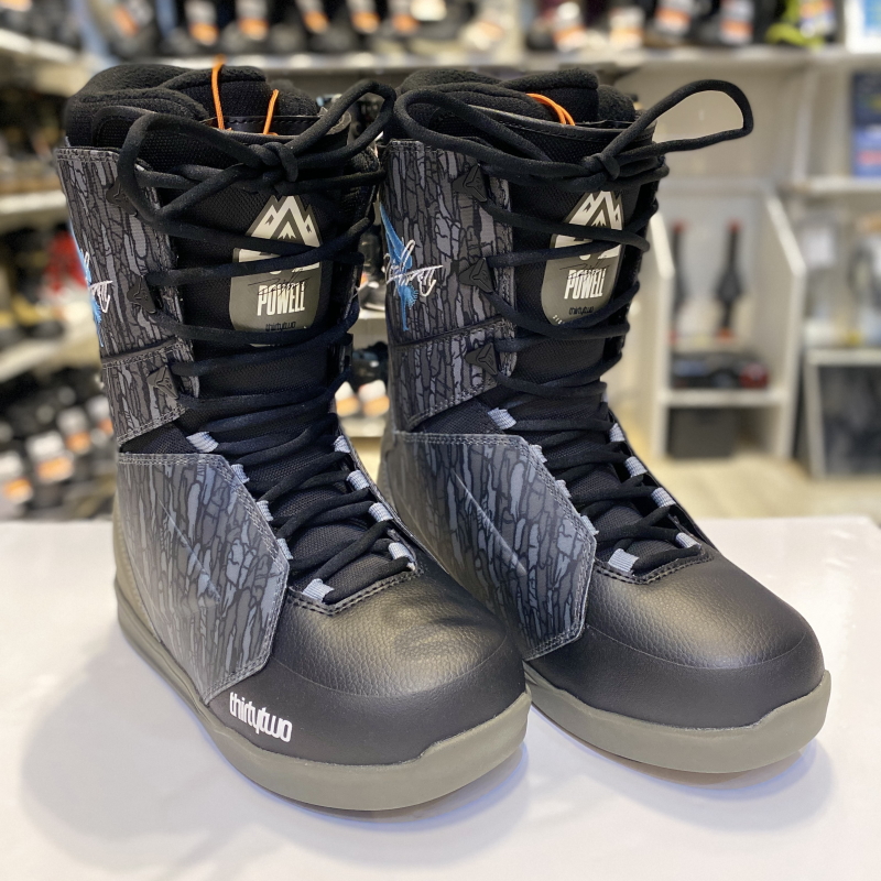 新品　23-24 THIRTYTWO LIGHT JP スノーボード　ブーツ thirtytwo スノーボード ブーツ｜スノーボード｜スポーツ