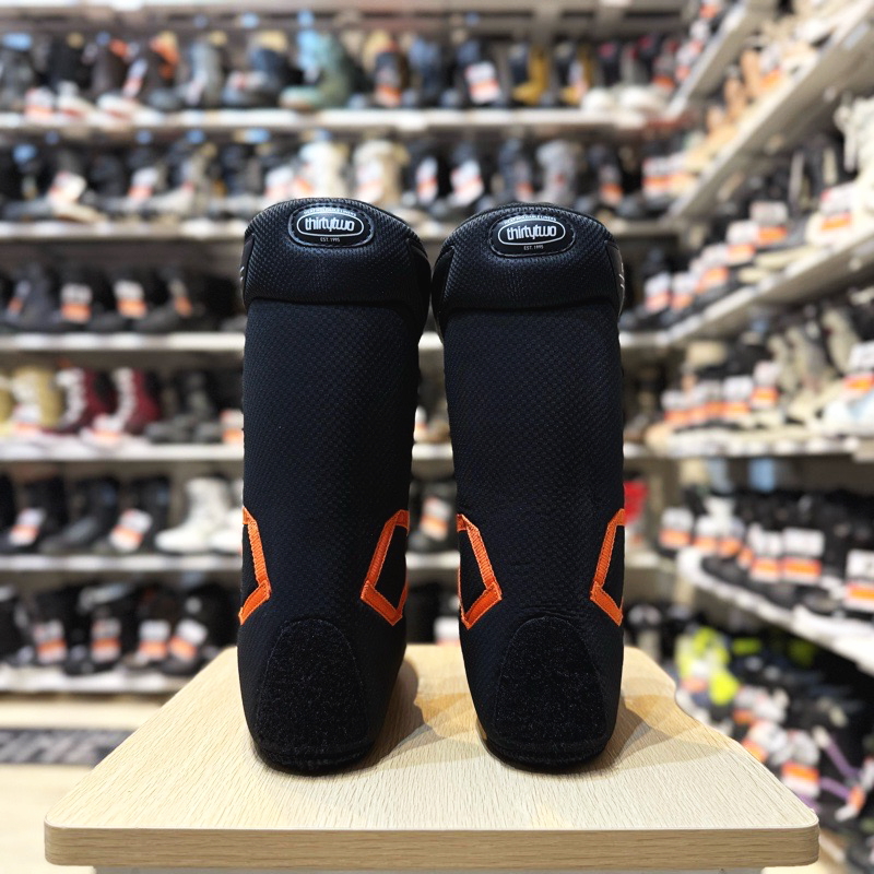 ラスト1点】 【OUTLET】24-25 THIRTYTWO STW DOUBLE BOA カラー:WHITE